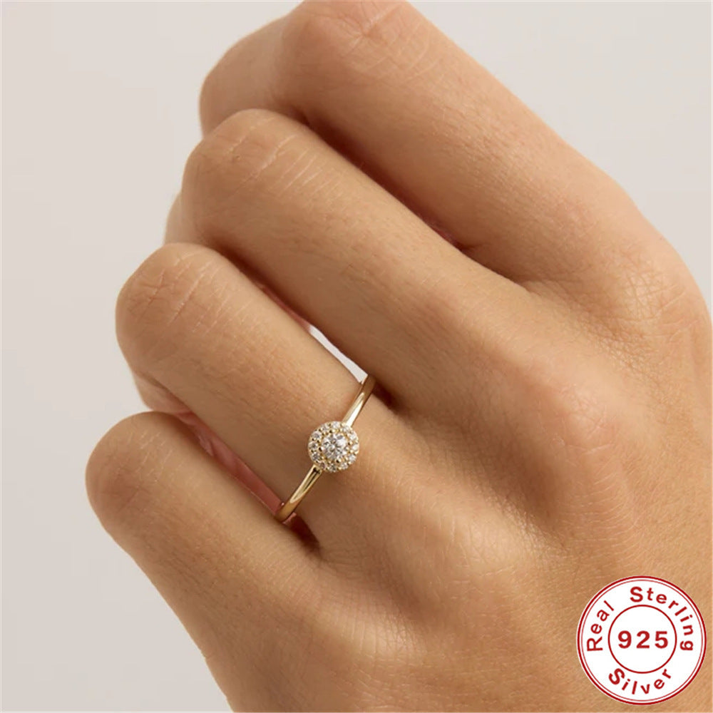 Wind Rounded Corner Moissanite Ring 18K Gold